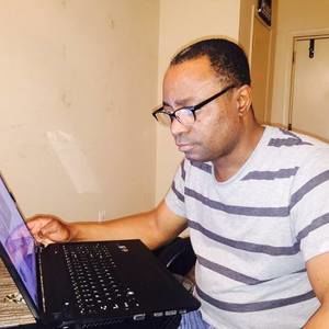 Meet your Posher, Emmanuel